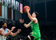 英雄联盟总决赛直播-辽宁队紧随对手，努力争取胜利的简单介绍