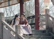 LOL决赛-冰与沙的淬火，2026世界杯D组生死战，穆西亚拉撕裂防线，冰岛绝杀阿联酋