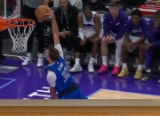 LOL决赛-包含魔术完胜独行侠，保罗高光表现的词条