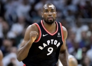 LOL决赛-圣埃蒂安队逆转胜利，意志坚定夺得关键三分