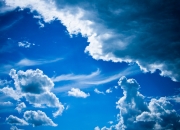 英雄联盟总决赛直播-速度与荣耀，F1新赛季揭幕战之夜，劳塔罗在焦点战证明自己