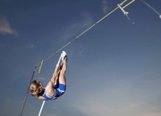 英雄联盟总决赛直播-铁血之师遇格子军团，德布劳内一剑封喉定乾坤