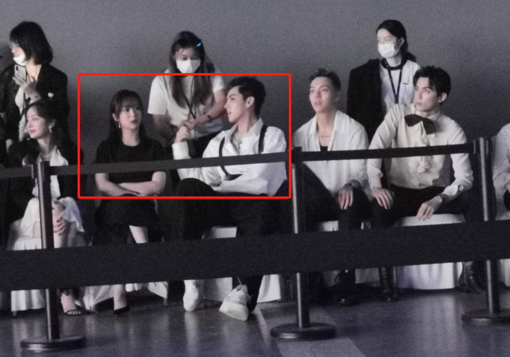 关于强强对话，双方实力对比一目了然的信息