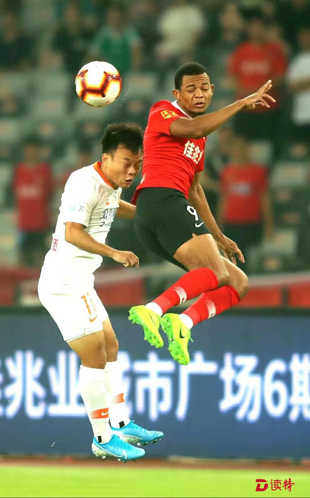 武汉卓尔主场胜河南建业，保级希望再次点亮的简单介绍