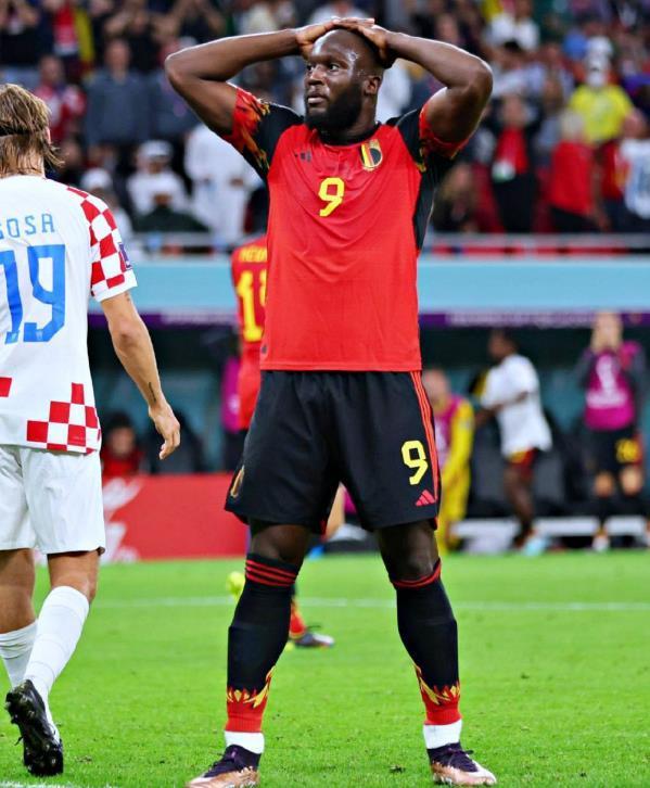 日本队翻盘德国队，黄鸭组合点燃赛场