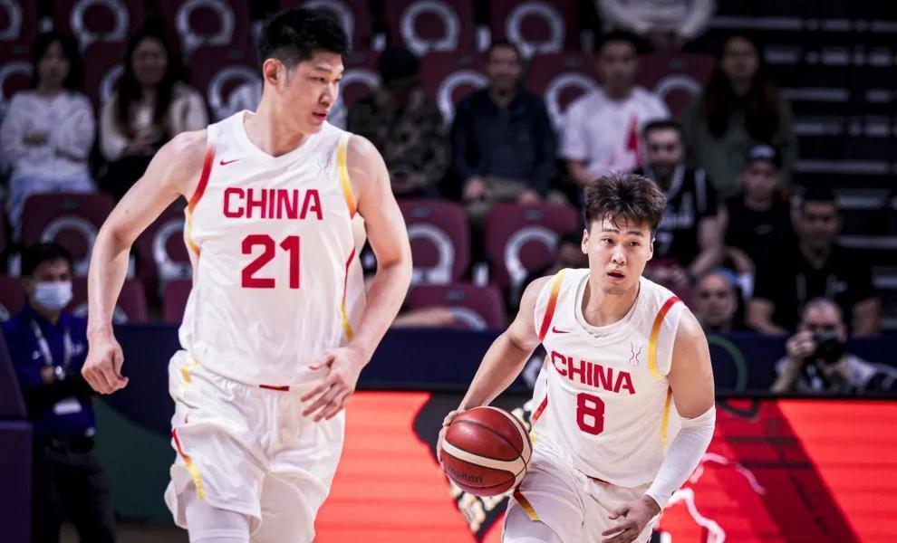 篮网鏖战吉林队,胡金秋惊艳四座 篮网鏖战吉林队,胡金秋惊艳四座