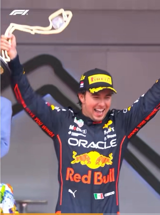 迈凯伦完胜红牛二队,佩雷兹惊艳四座 迈凯伦完胜红牛二队,佩雷兹惊艳四座