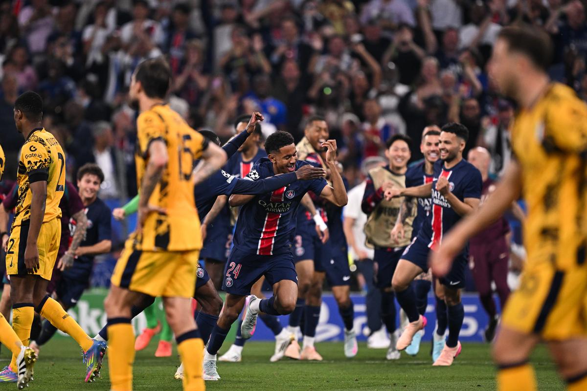 希腊逆转马德里竞技，姆巴佩扛起全队