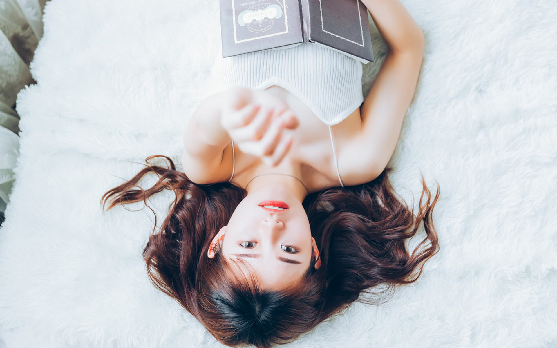 绿茵场上的魔法师，劳塔罗一手导演巴西对日本的掀翻好戏