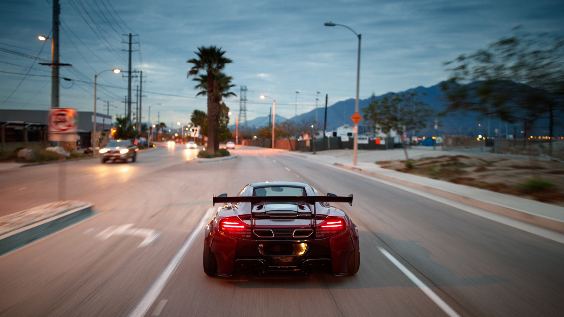 冰与火之歌,德甲争冠的战术博弈与活塞式进攻的暴力美学