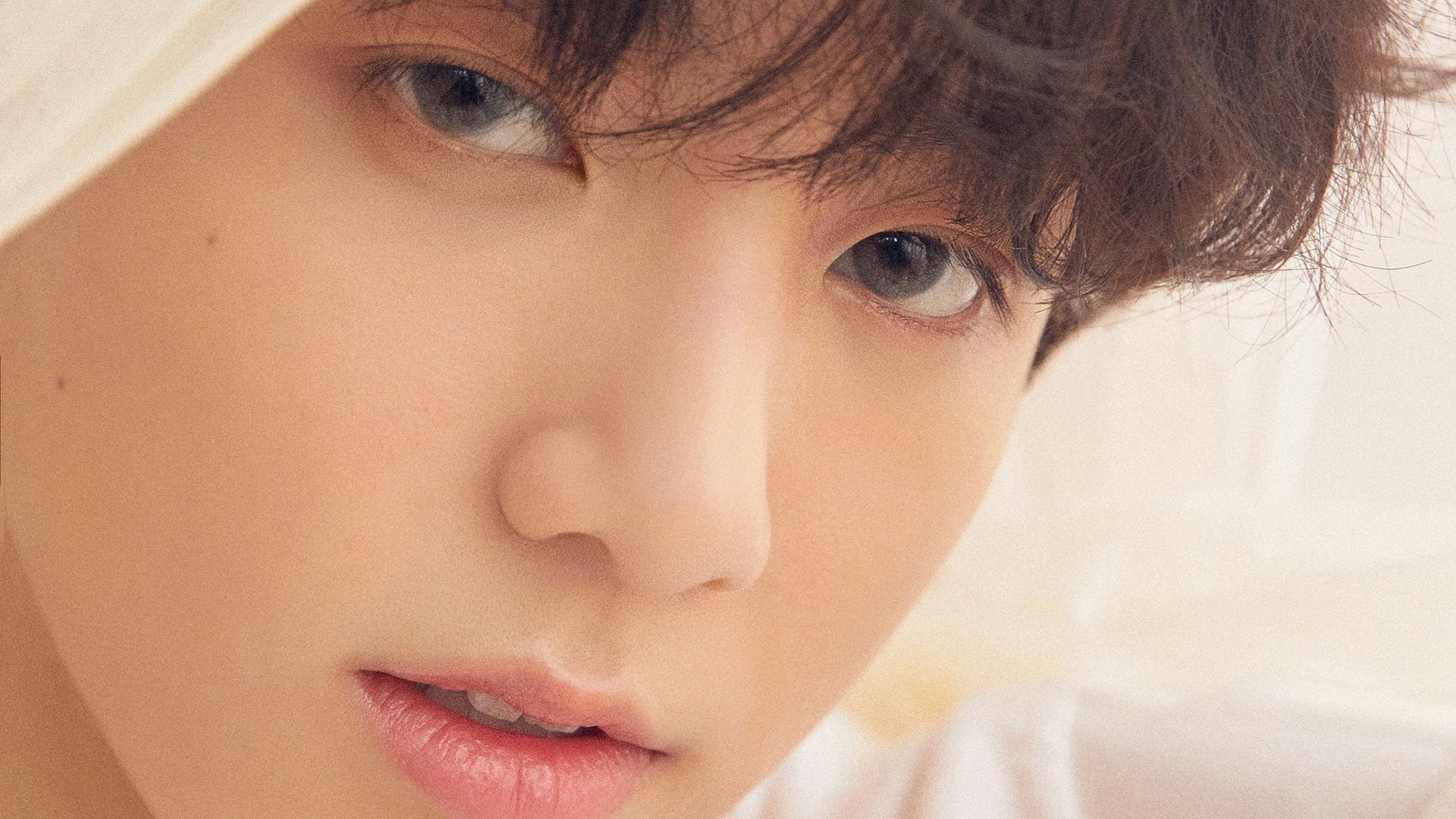 时空裂隙中的足球诗篇，当加克波的持续杀伤与那不勒斯掀翻里昂的瞬间共振