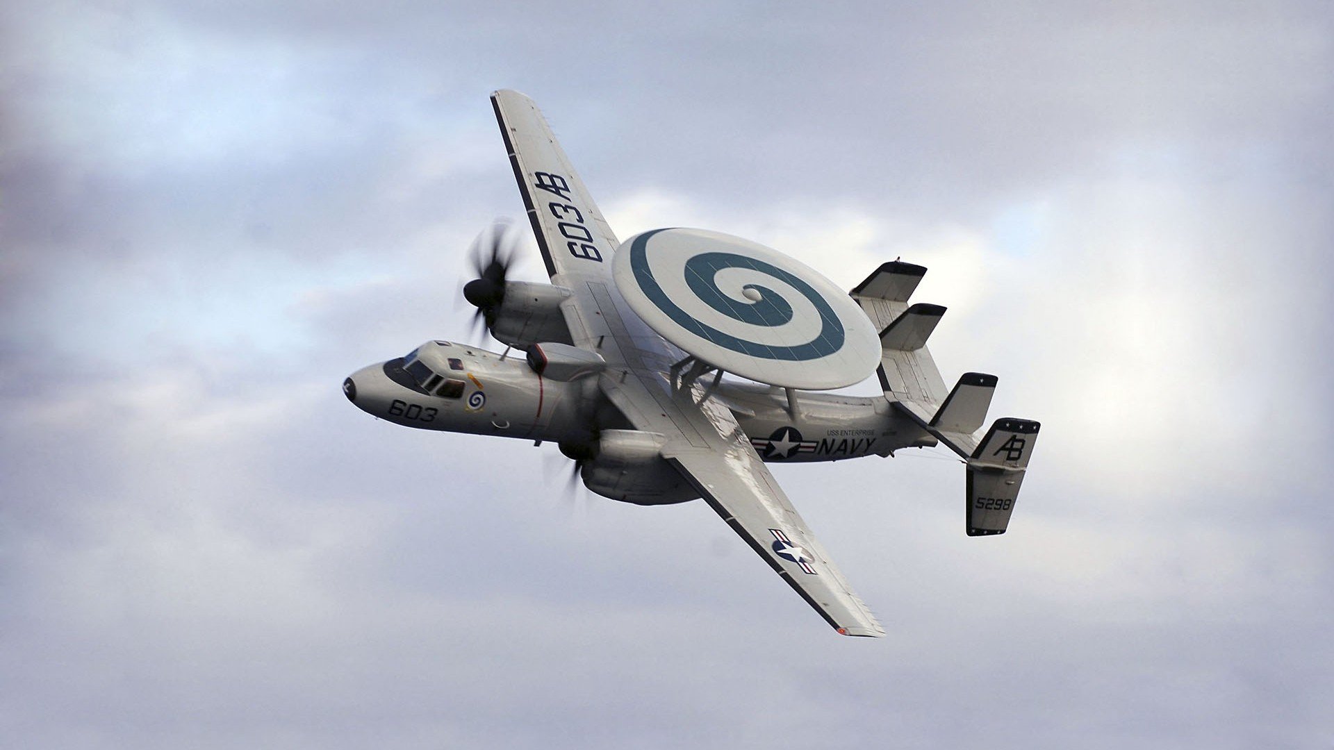 诺坎普的希腊神话，当字母哥成为伯纳乌夜空下无解的命题