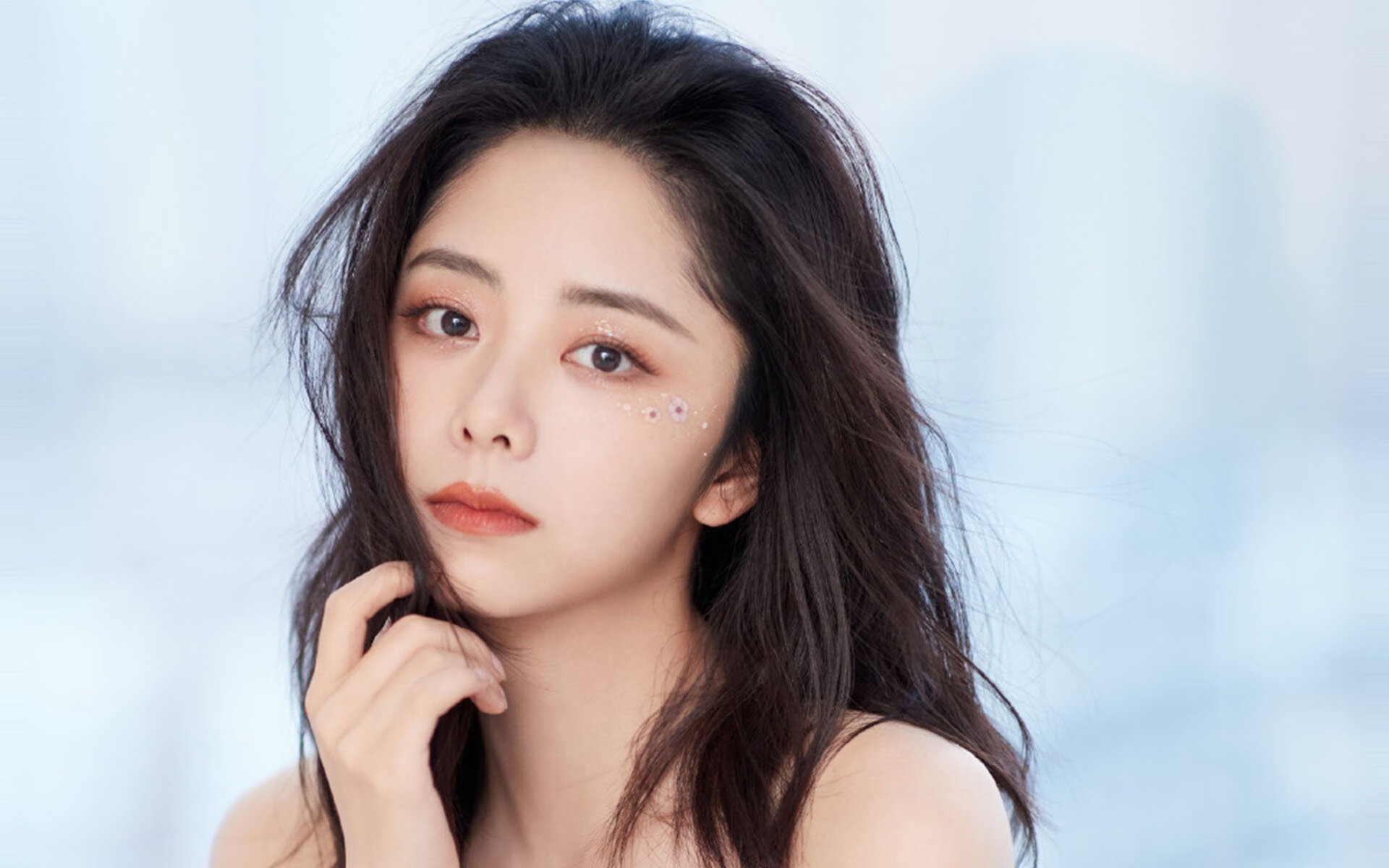 末节之王戈贝尔，攻防转换核心如何助灰熊客场逆转广东队