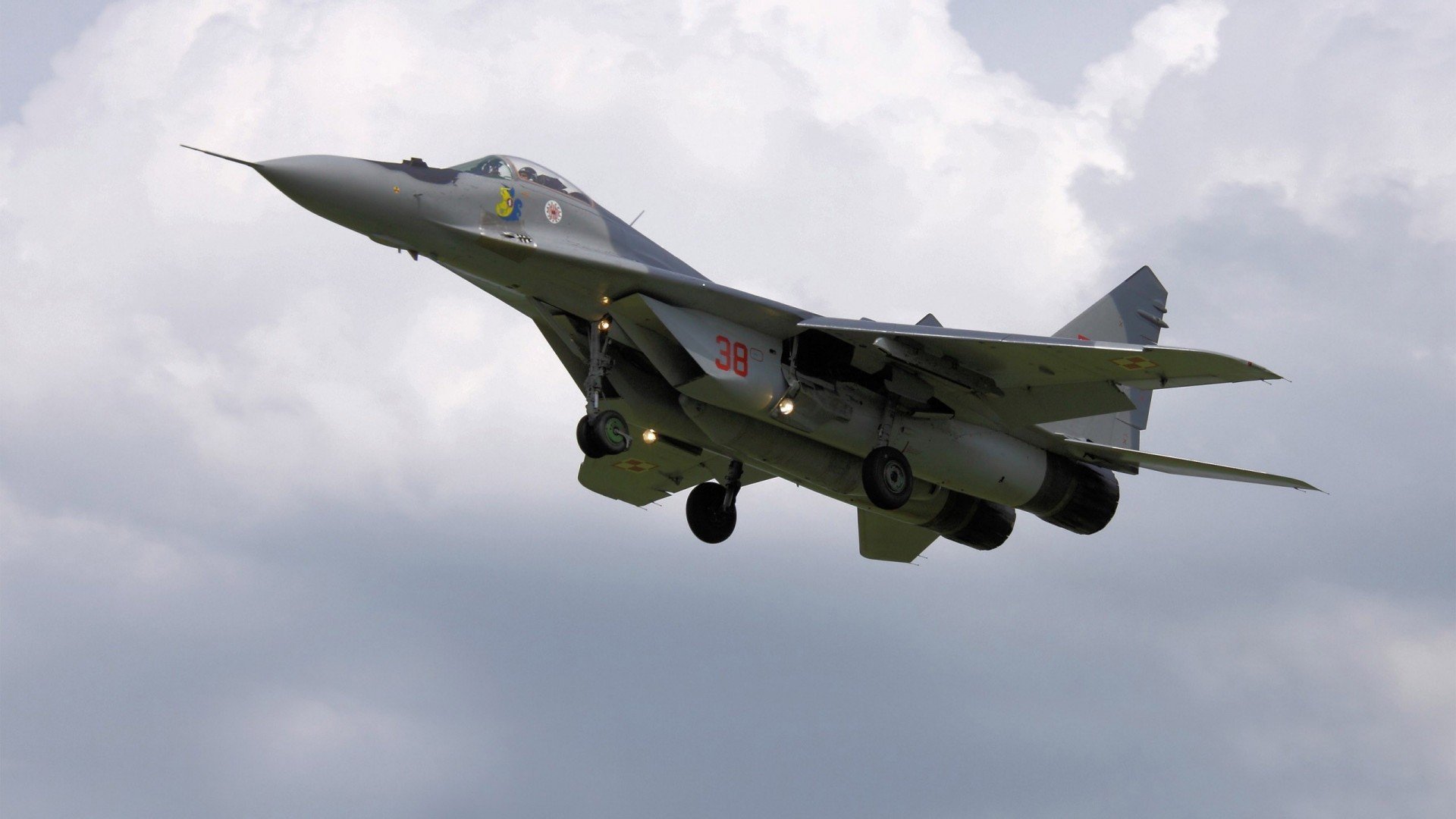 跨界胜负手，当日本战术之魂遭遇阿森纳美学，卡瓦哈尔改写对决剧本