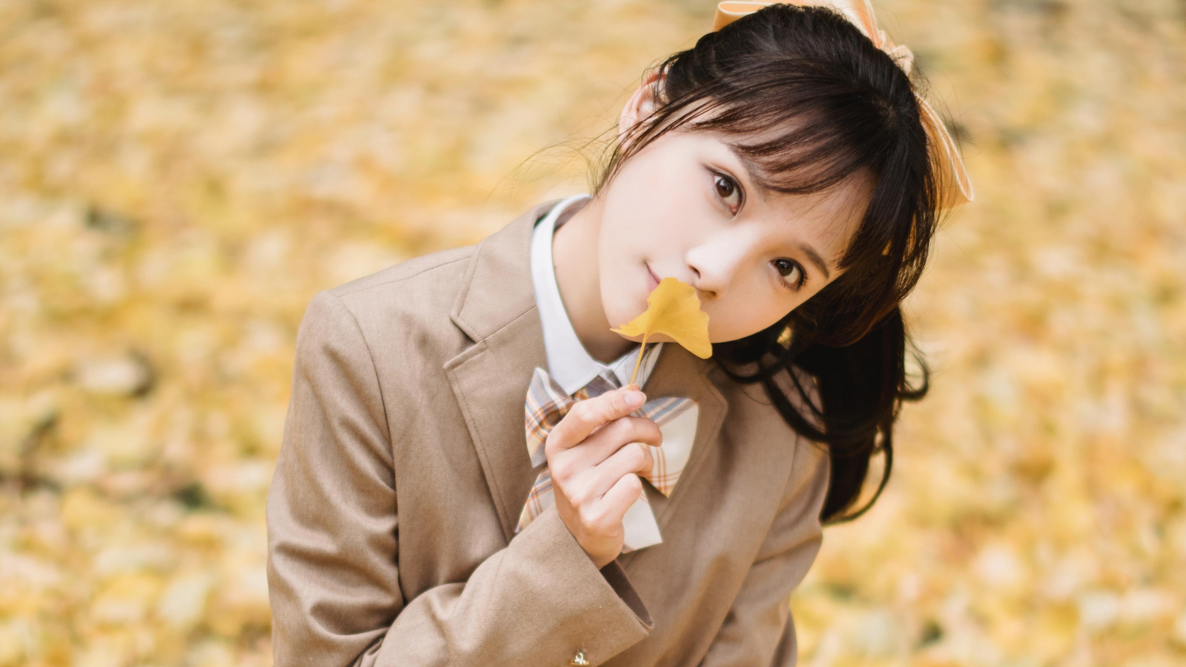 赛道与球场的双重奏，莫兰特率灰熊击溃国王后，在F1街道赛上演极速接管